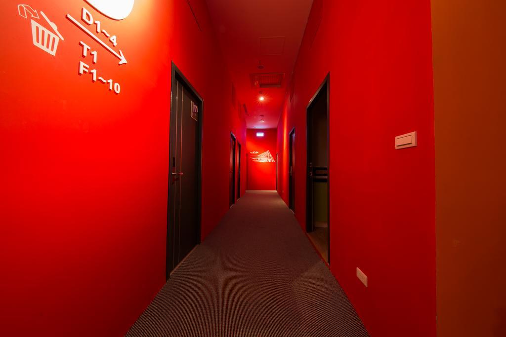 SleepBox Hostel Tajpej Buitenkant foto