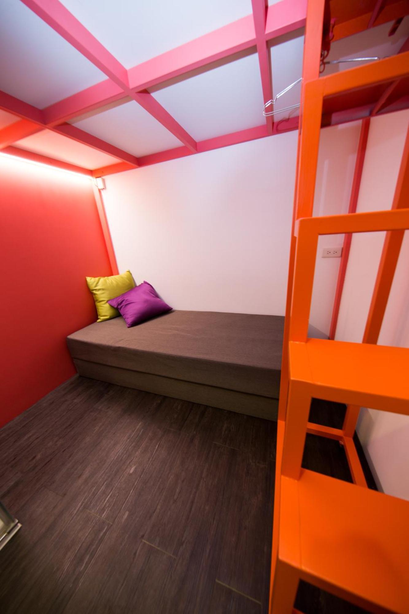 SleepBox Hostel Tajpej Buitenkant foto