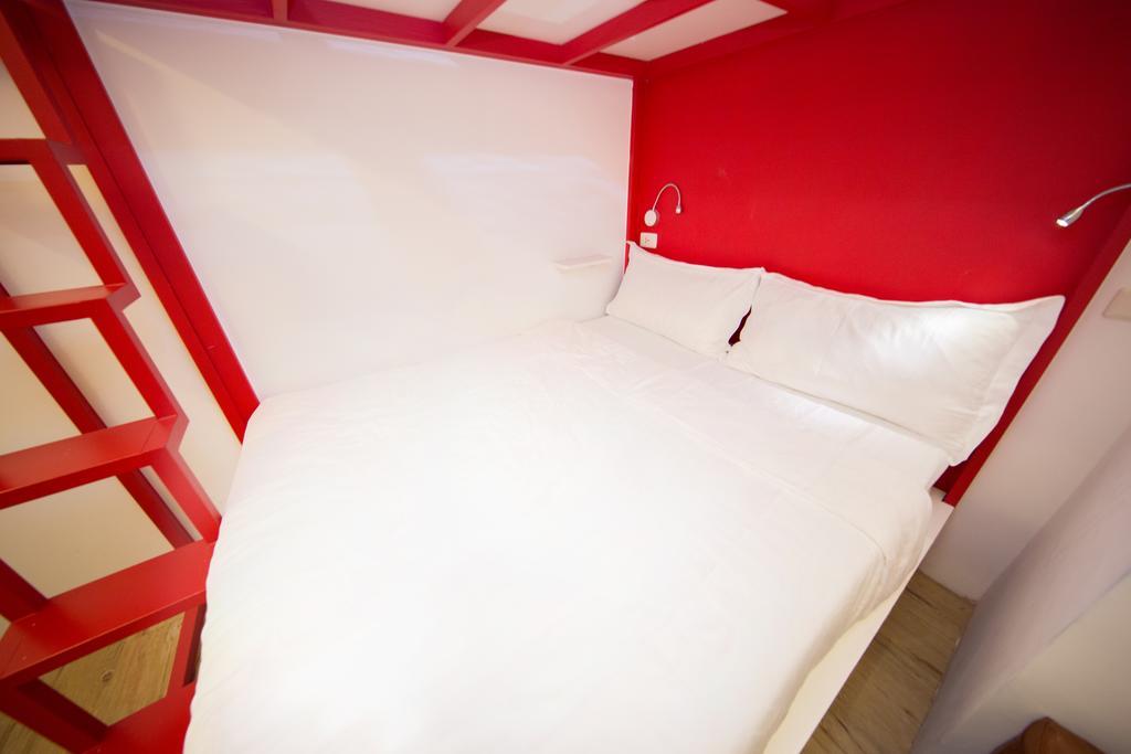 SleepBox Hostel Tajpej Buitenkant foto