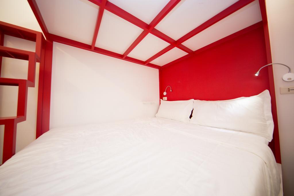 SleepBox Hostel Tajpej Buitenkant foto