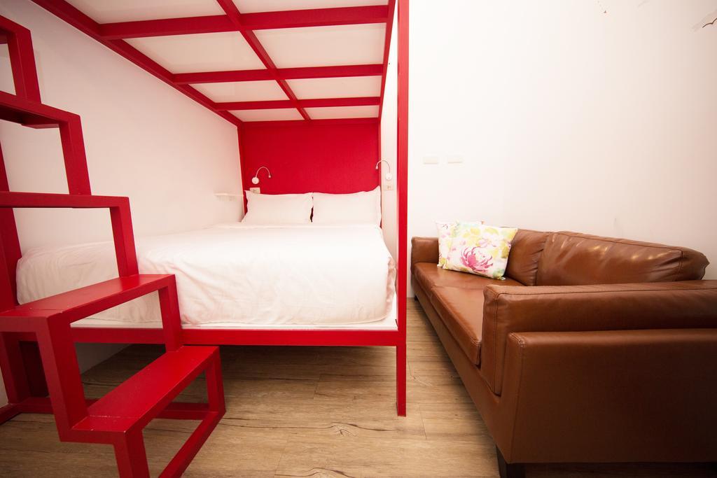 SleepBox Hostel Tajpej Buitenkant foto